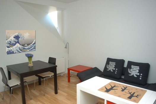 Furnished rooms are for foreign students only.